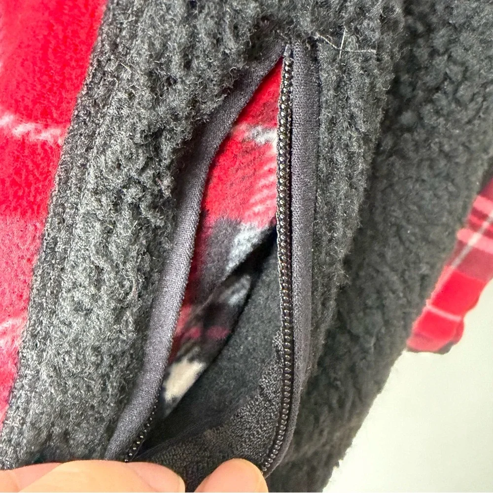 Talbots‎ Small Petite thermawarmth red black plaid vest Women’s Reversible